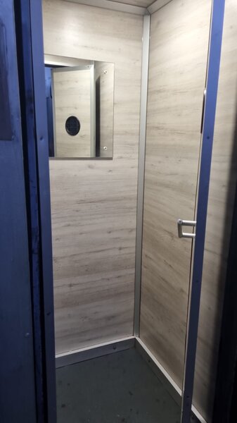 Militari, Piata Veteranilor,