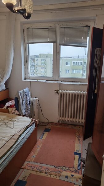 Militari, Piata Veteranilor,